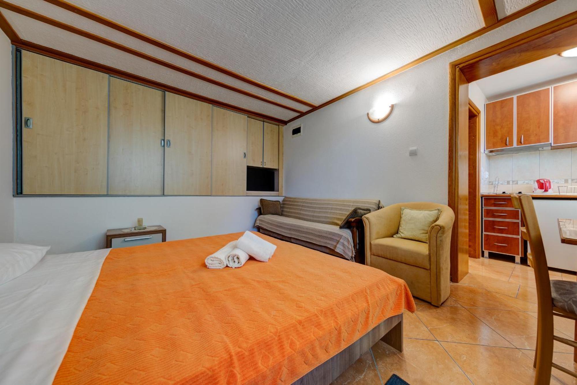 Olive Garden Apartments Sveti Stefan Habitación foto